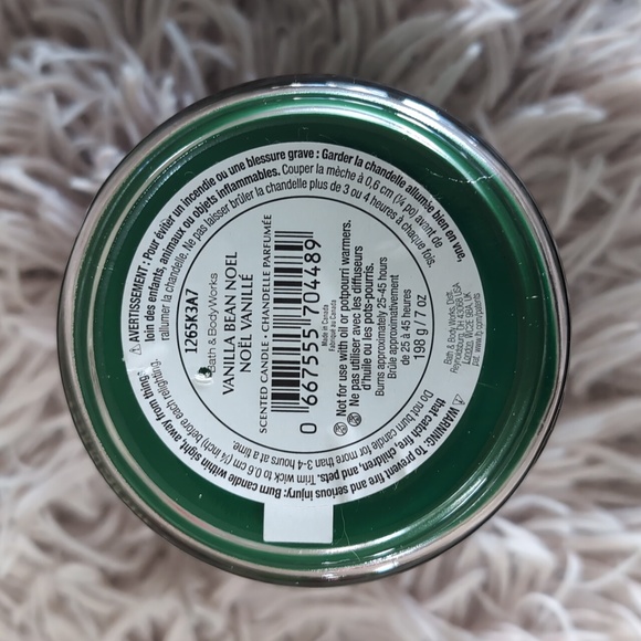 BBW 🫘 Vanilla Bean Noel Single Wick Candle - Picture 3 of 4